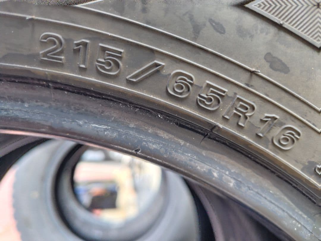ダンロップウインターマックス 215/65R16 8分山