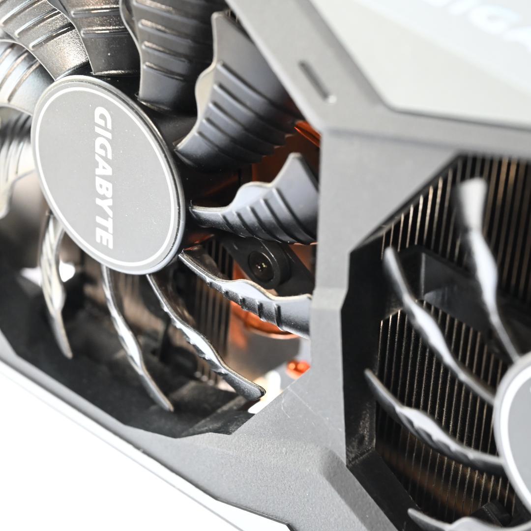 グラフィックボード・グラボ・ビデオカード GIGABYTE GeForce RTX2070 SUPER OC