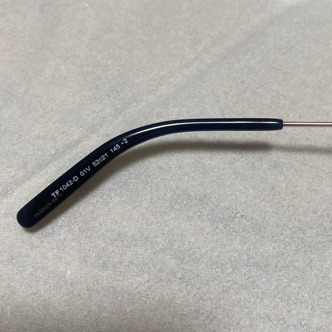 まにゃたろす　TOMFORD TF1042-D 01V 52サイズ