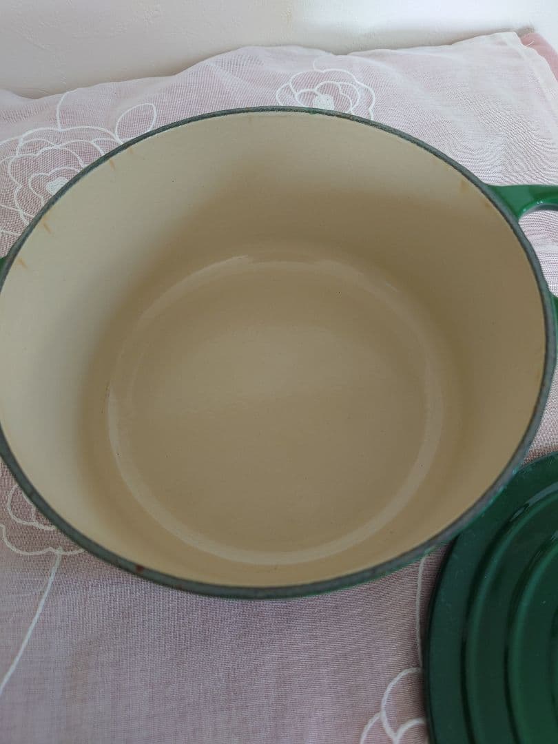 LE CREUSET　ル・クレーぜ　ココット　グリーン 18cm