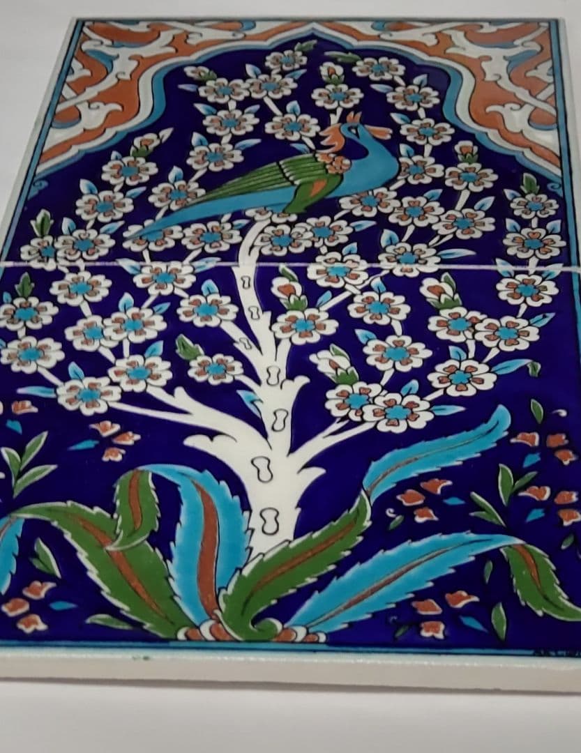 トルコ イズ二ックタイル 花鳥文様