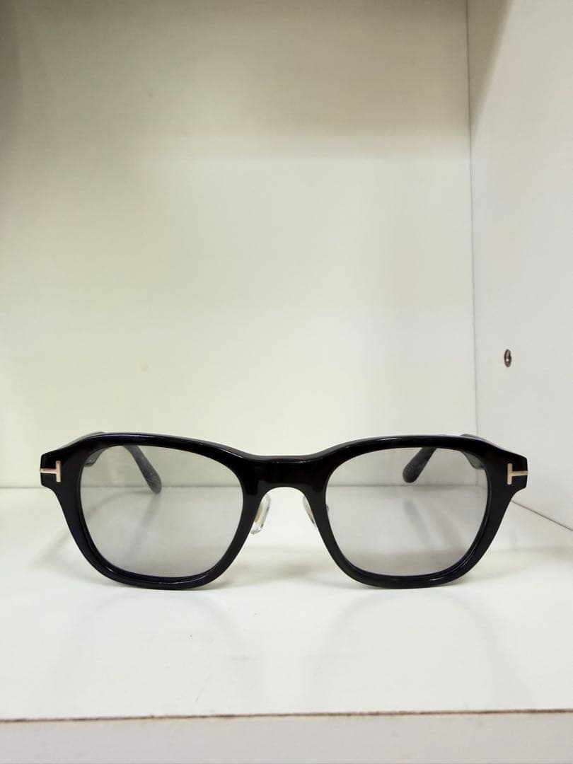 TOM FORD TF5782-D-B 度なしサングラス　お値引き依頼機能ok