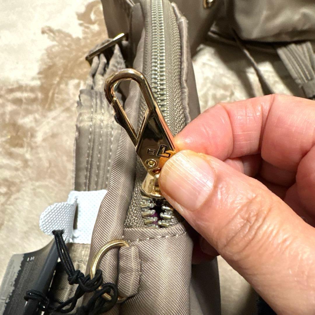 新品タグ付き　トラベロン 防犯リュック 海外旅行 切断対策 スキミング対策