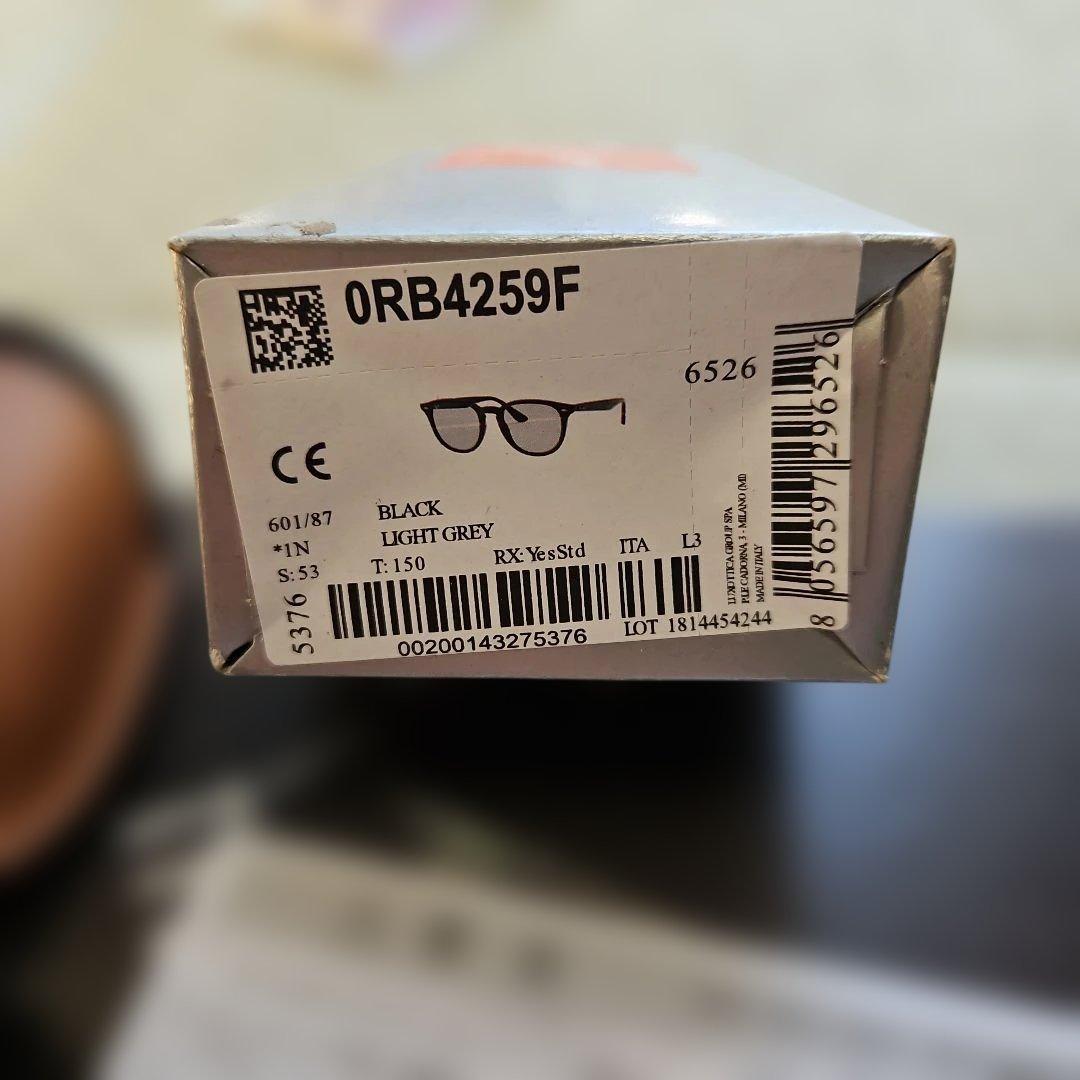 Ray-Ban RB4259F サングラス