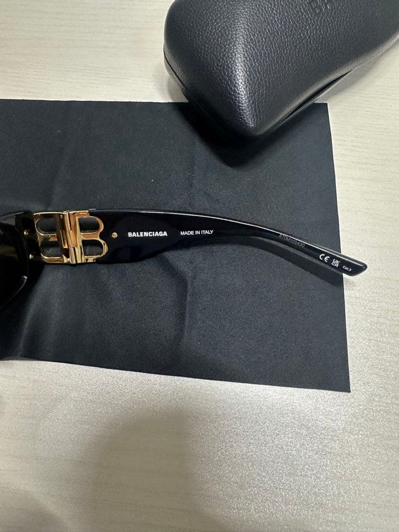 BALENCIAGAサングラス