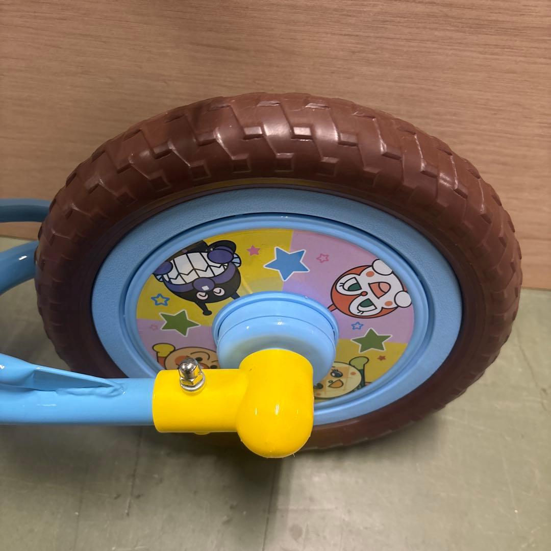 アンパンマン　ちゃりんくるトレーナー　水色　非売品
