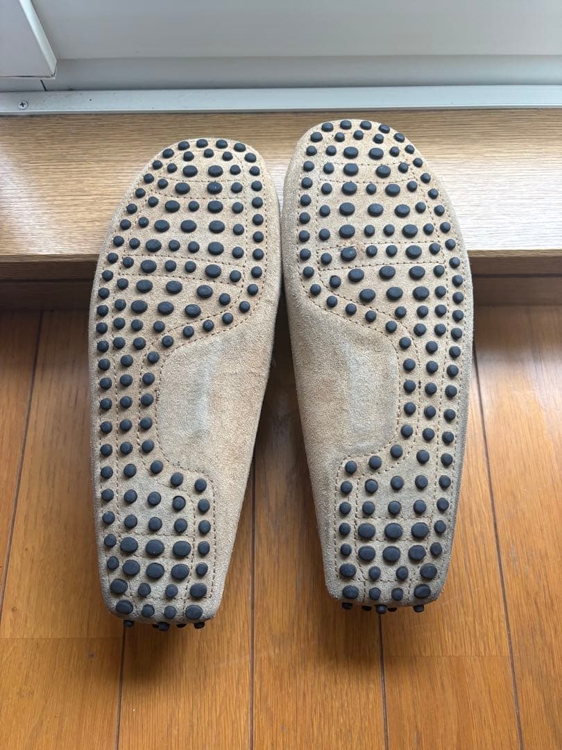 TOD'S ベージュ モカシン