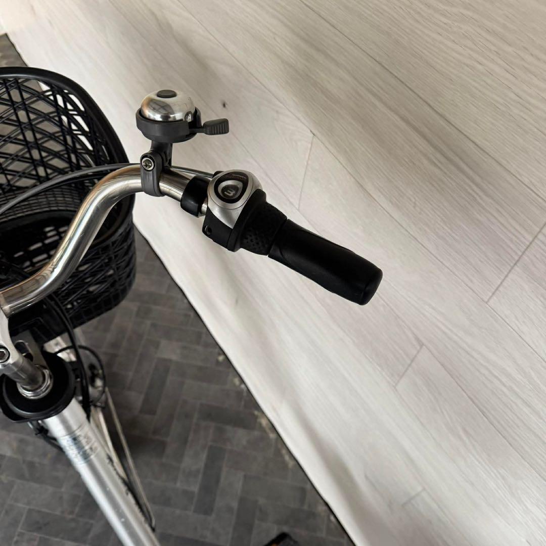 電動アシスト自転車 シルバー バスケット付き