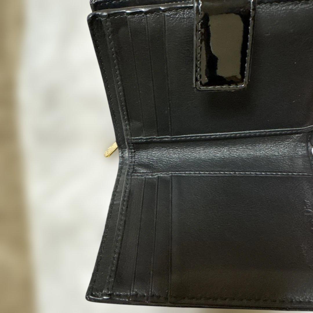 Diorカナージュ 二つ折り財布 エナメル 黒