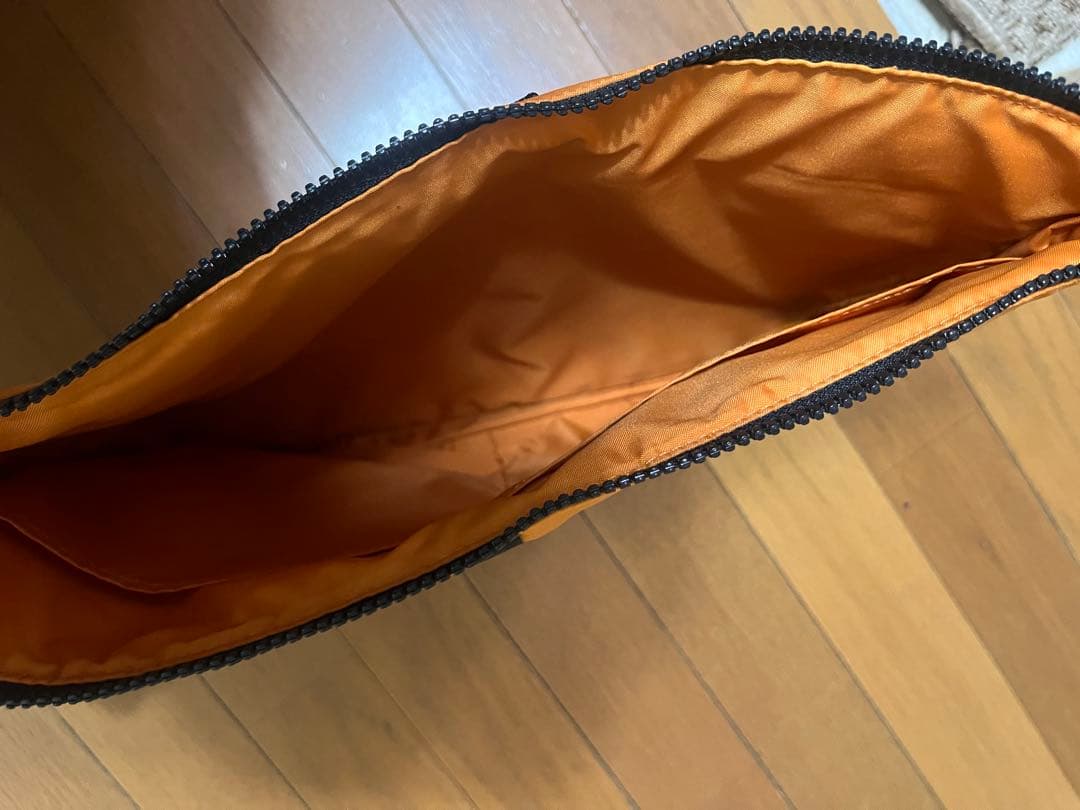 lululemon SLNSH バッグ