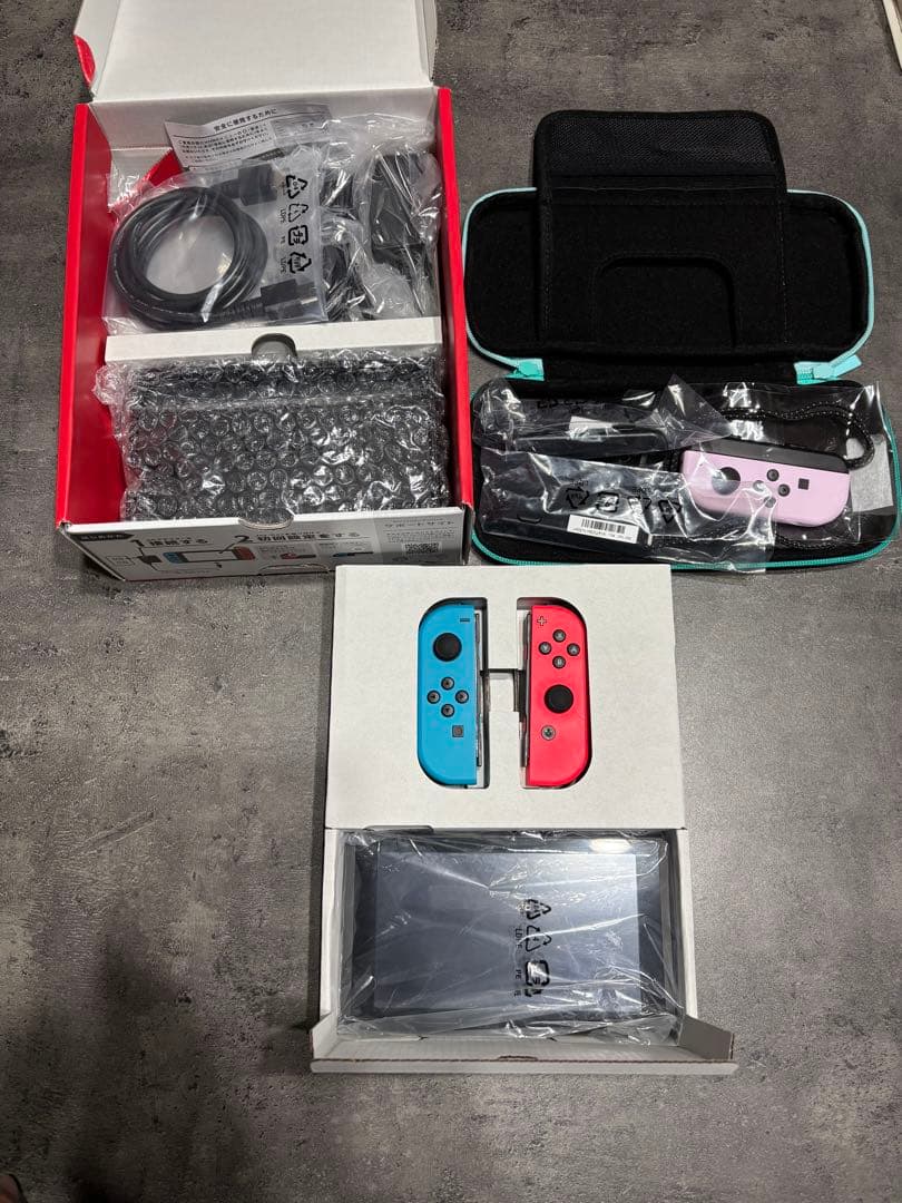 Nintendo Switch 本体 、カラフルJoy-Con3個付き