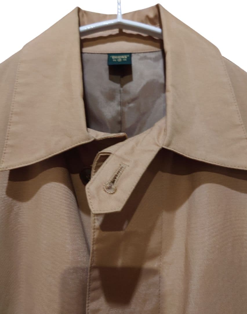 美品URBAN RESEARCH DOORS ベージュ トレンチコート M 軽量