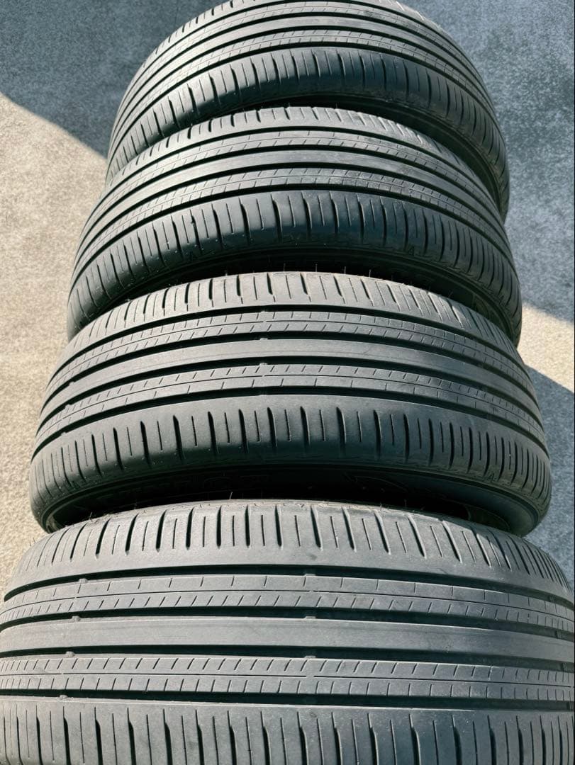 DUNLOP 18インチタイヤ　溝あり綺麗　23年製2155018