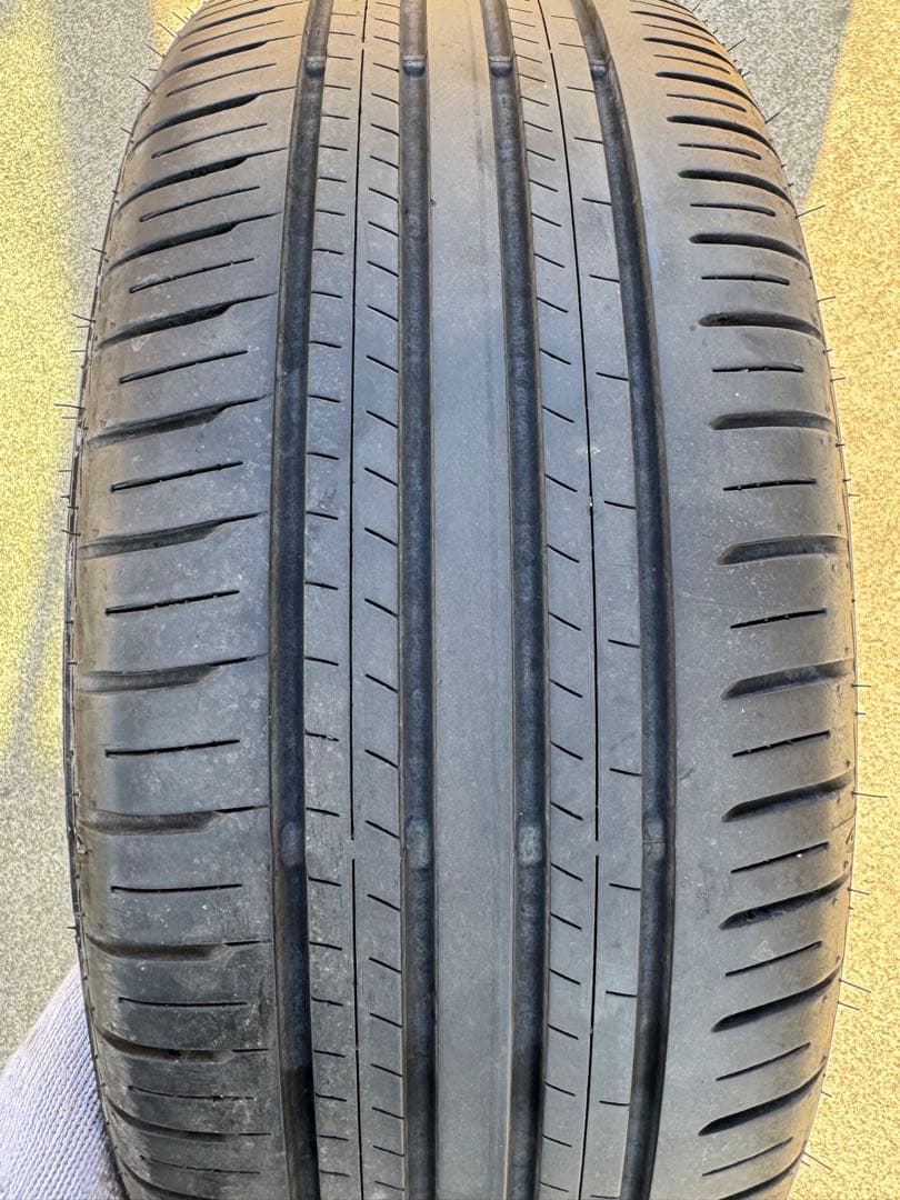 DUNLOP 18インチタイヤ　溝あり綺麗　23年製2155018