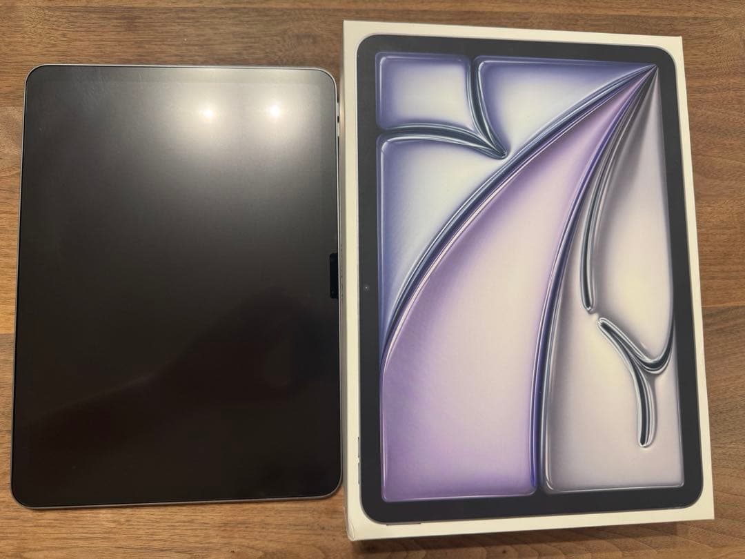 【極美品】Apple iPad Air 11インチ (M3) シルバー128GB