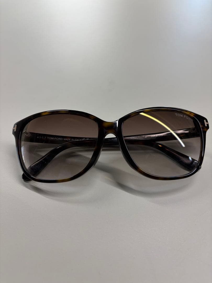 TOM FORD サングラス ケース付き　Dana TF432-F 52G