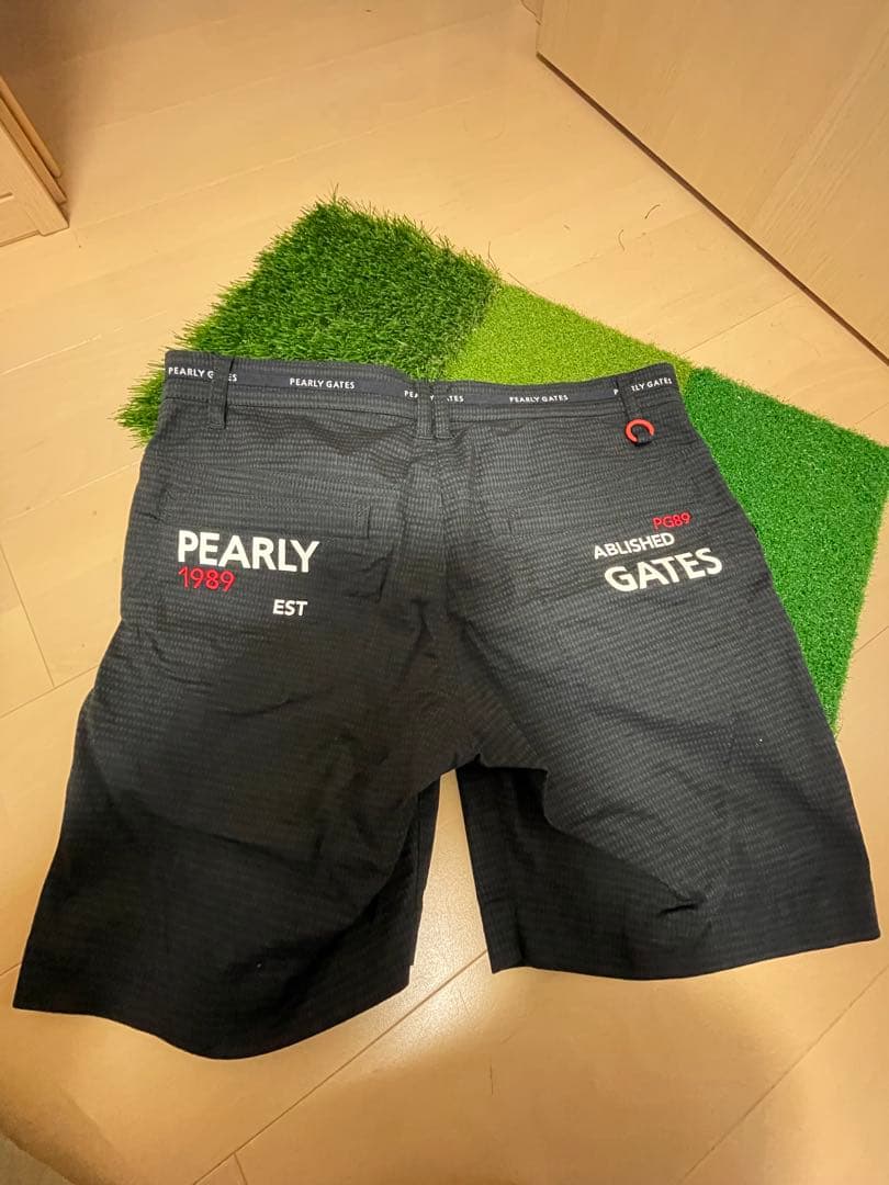PEARLY GATES ネイビーショートパンツ