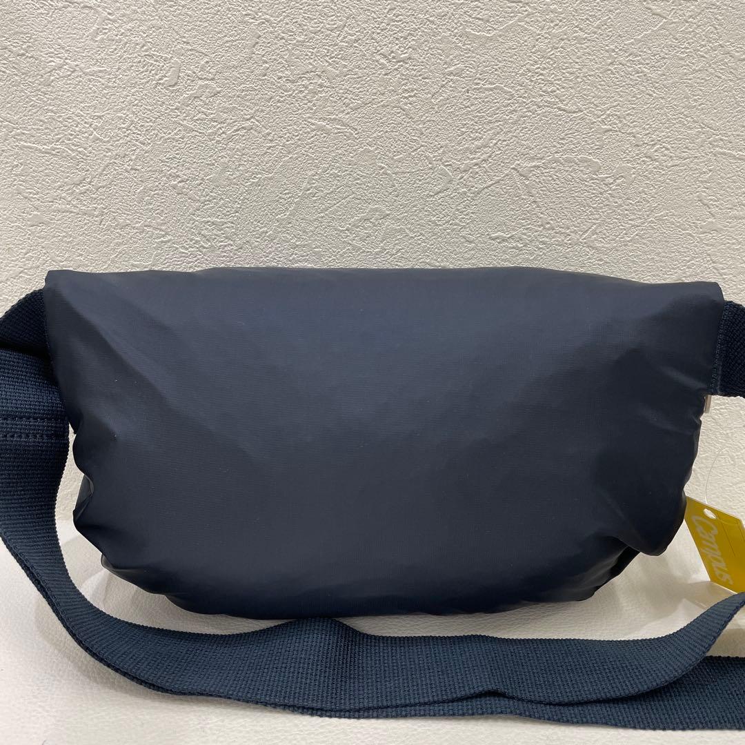 4179 LeSportsac ボディバッグ エッセンシャル ネイビー系
