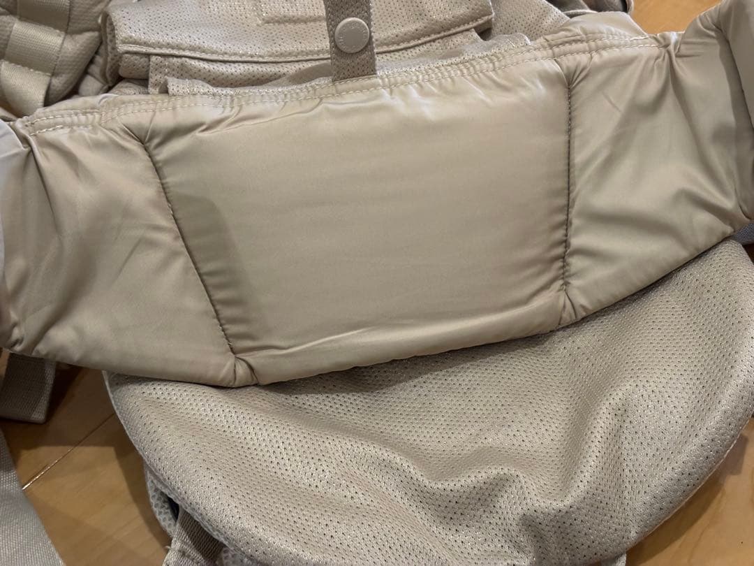 【極美品】アンジェレッテ ベビーキャリアオン　ベージュ