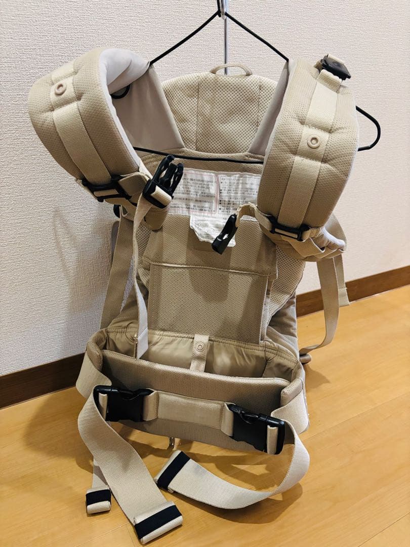 【極美品】アンジェレッテ ベビーキャリアオン　ベージュ