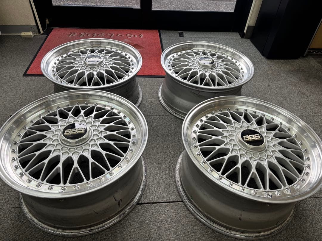スーパーRS BBS RS 18インチ8J9J＋42 114.3-5 穴
