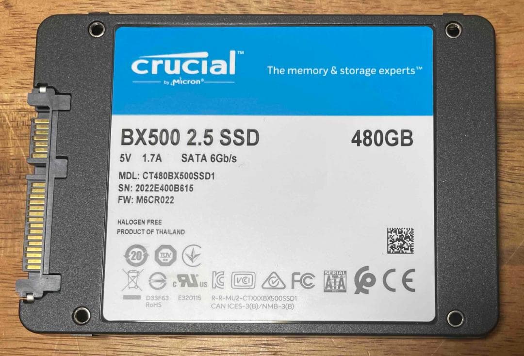使用時間13576時間 crucial 2.5インチ SATASSD 480GB