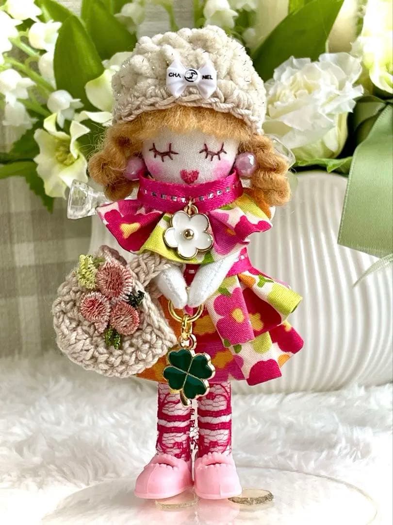 花柄❤️2段フリルワンピース❤️クローバー❤️ハンドメイド♡ドールチャーム