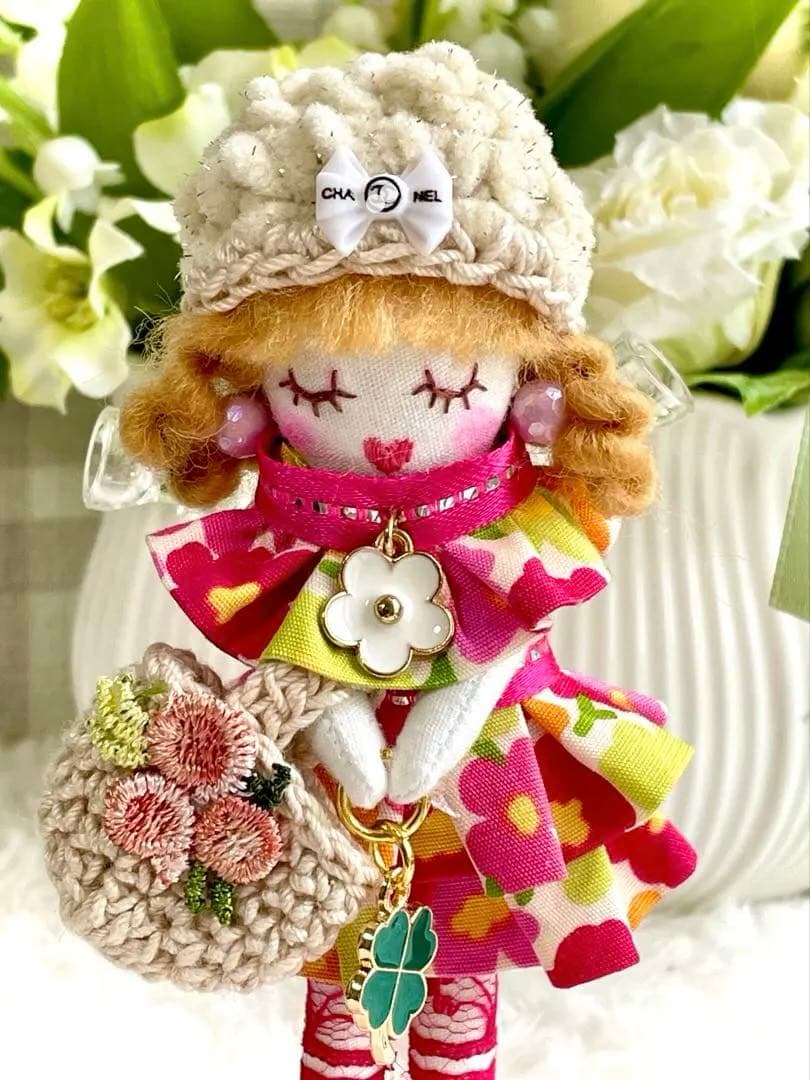花柄❤️2段フリルワンピース❤️クローバー❤️ハンドメイド♡ドールチャーム