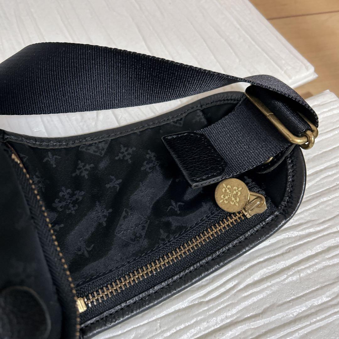 ラシット　ウエストバッグ ボディバッグ ゴールドブラック美品　ウエストポーチ