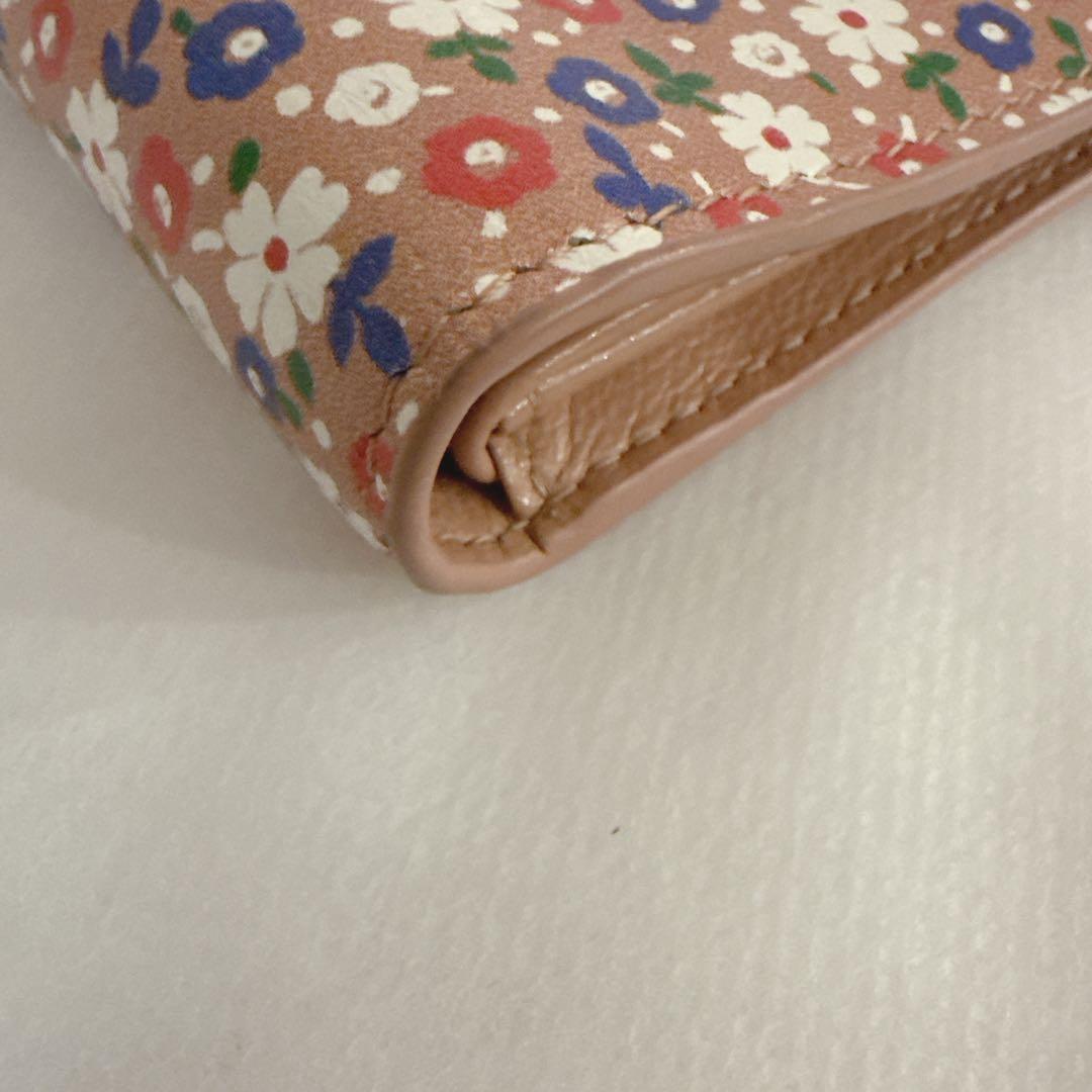 miu miu 小花柄二つ折り財布