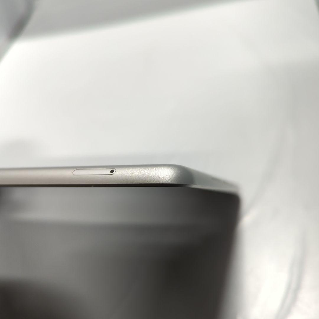 Apple iPad 第９世代Wi-Fi+Cellular 64GB シルバー