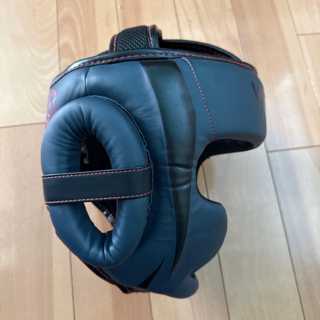 K*w様 Venum ヘッドギア ダークブルー 耳保護付き