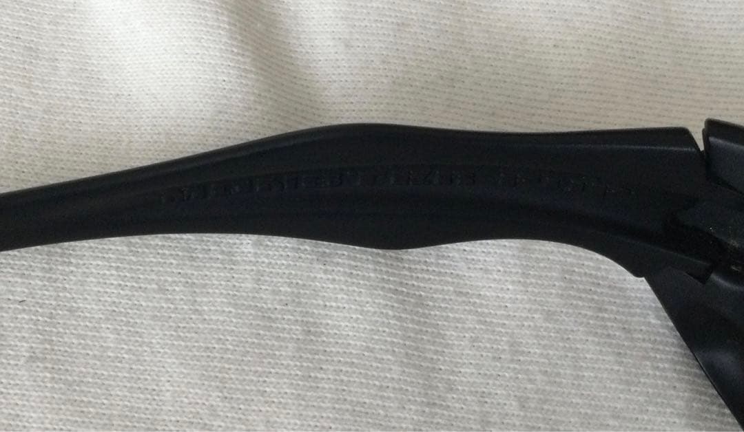 Oakley Jawbreaker ブラックサングラス