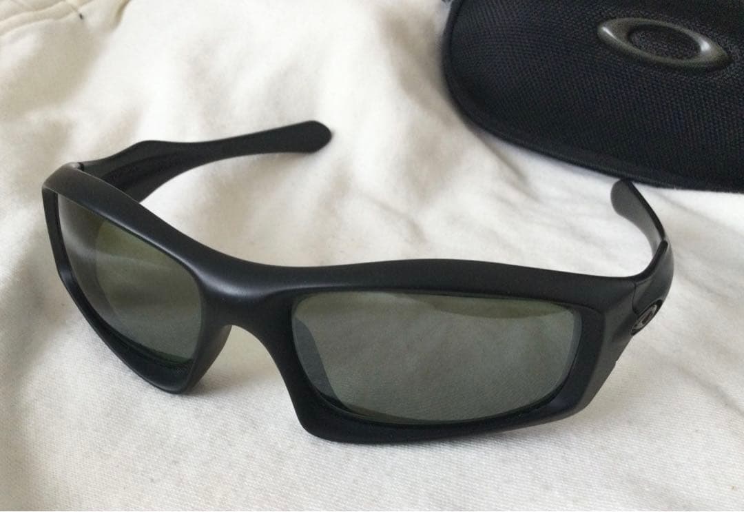 Oakley Jawbreaker ブラックサングラス