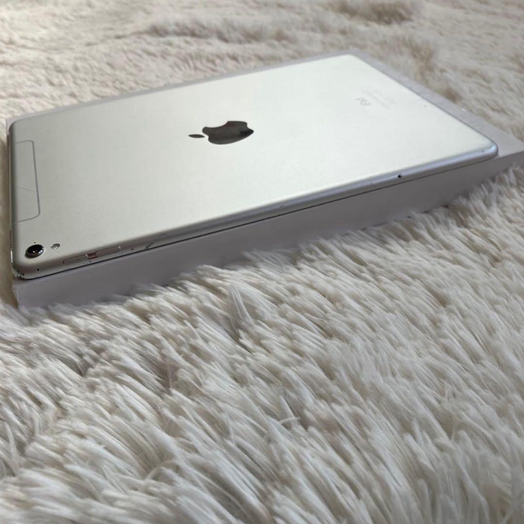 【完動品】iPad Pro 9.7 32GB SIMフリー【すぐ発送】【付属品】