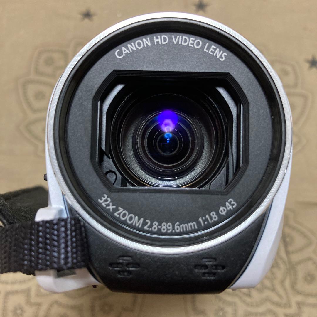 ほぼ新品 Canon iVIS HF R800 ホワイト ビデオカメラ