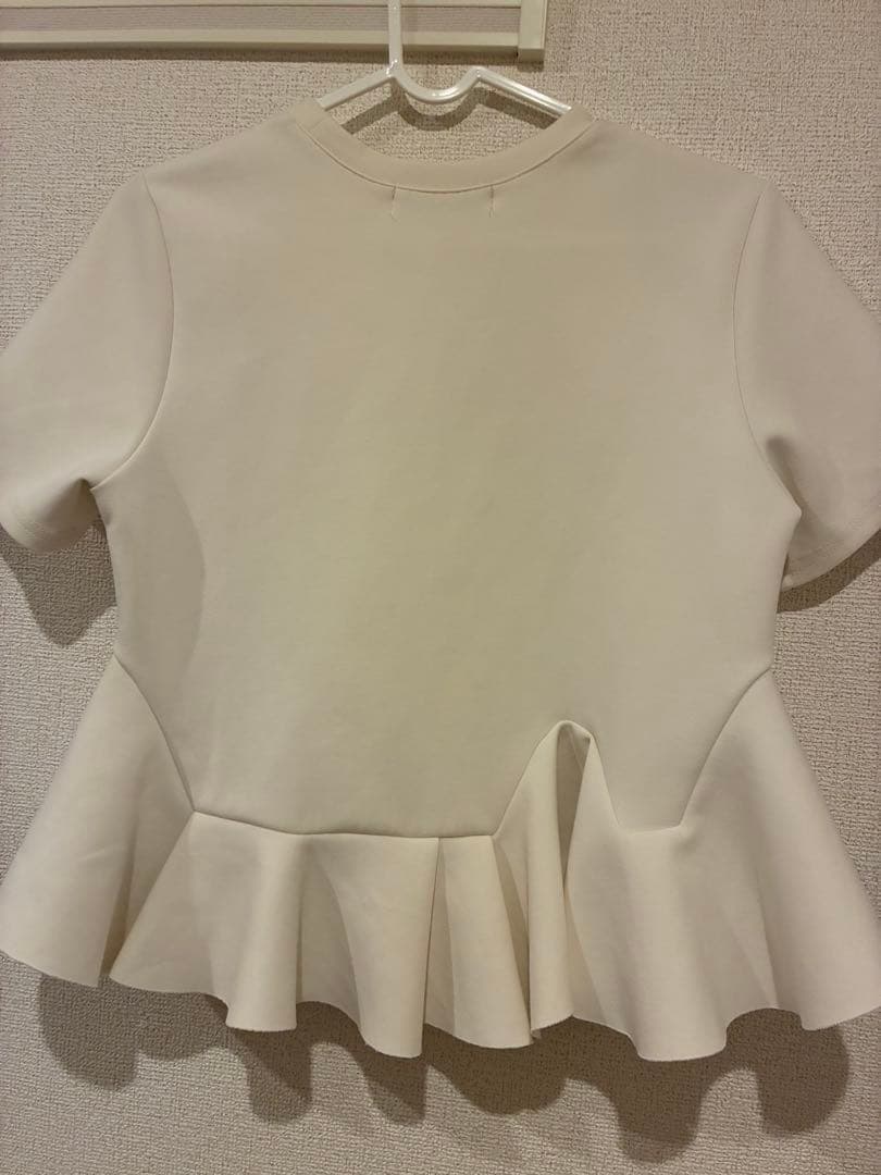 ココディール　cocodeal ぺプラムトップス