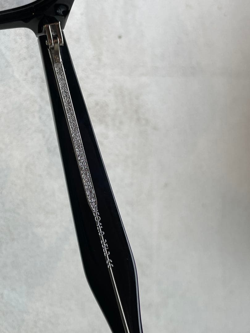 【極美品】OWNDAYS BACK in BLACK CM/広告着用商品