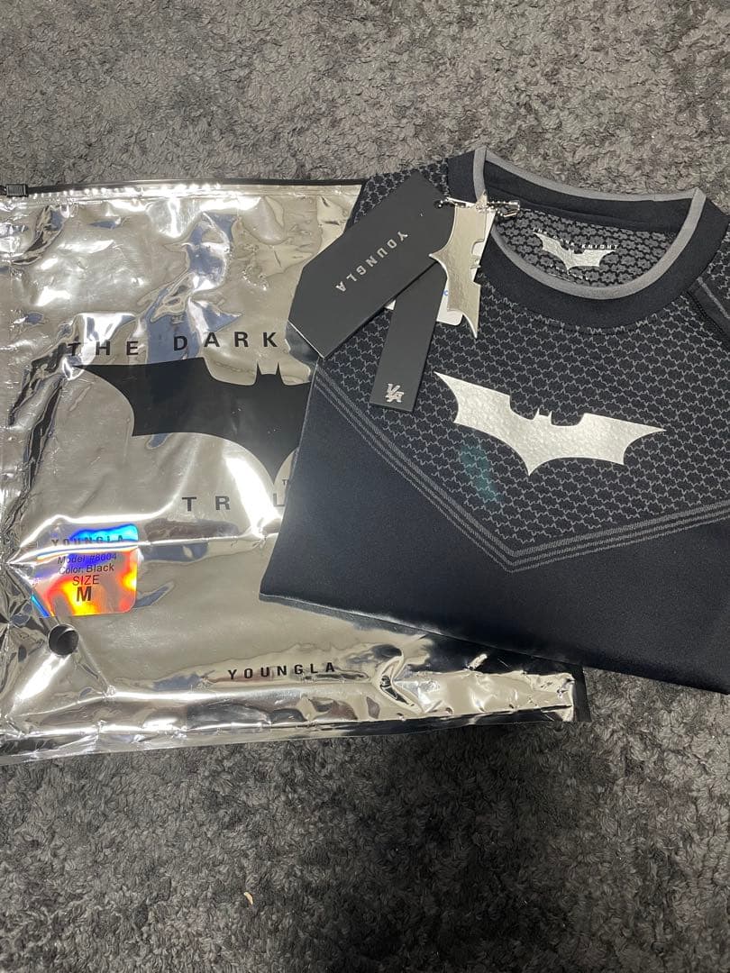 トップス  8004 - Batman Compression long T