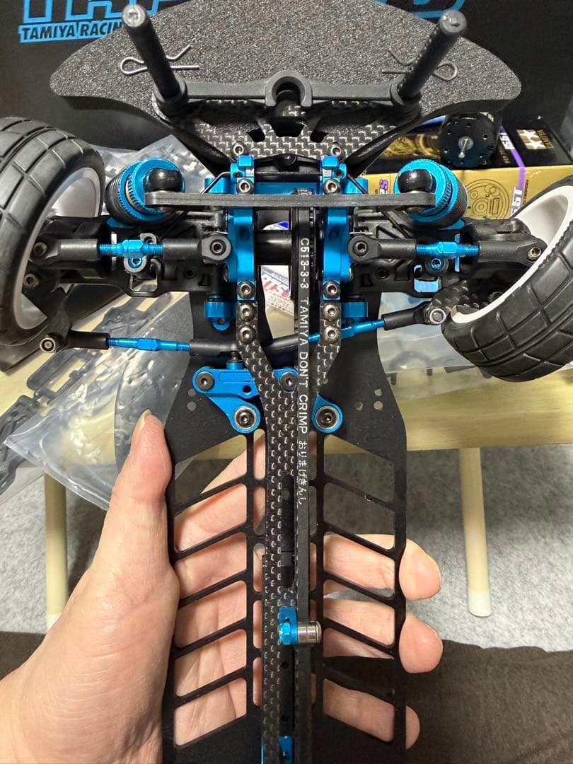 Tamiya TRF420 シャーシキットとパーツ