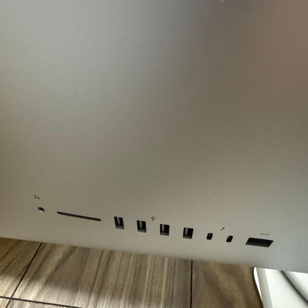 iMac 27インチ 5K 2020 / i5 / 8GB / 512GB