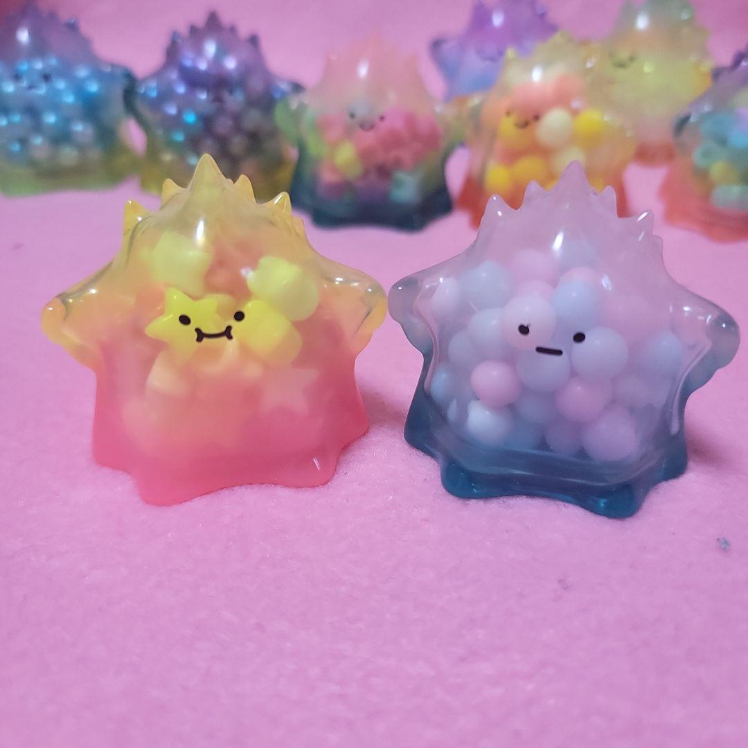YUKI SOFUBI KAIJU POP MART 虹色透明シリーズ　セット