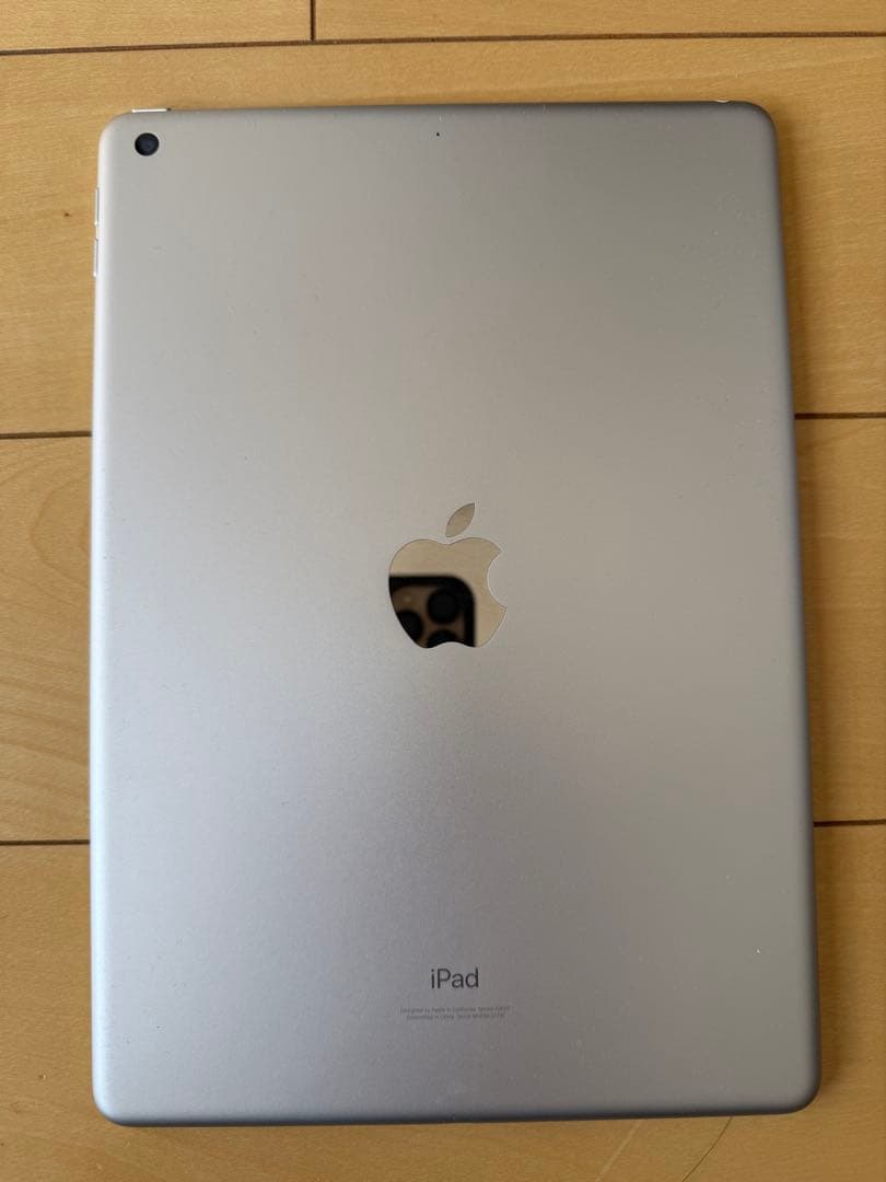 Apple iPad (第9世代) 64GB Wi-Fi シルバー