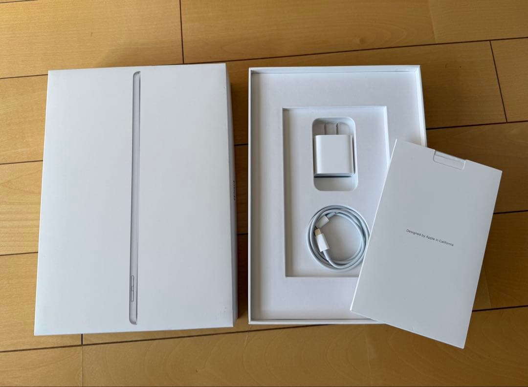 Apple iPad (第9世代) 64GB Wi-Fi シルバー