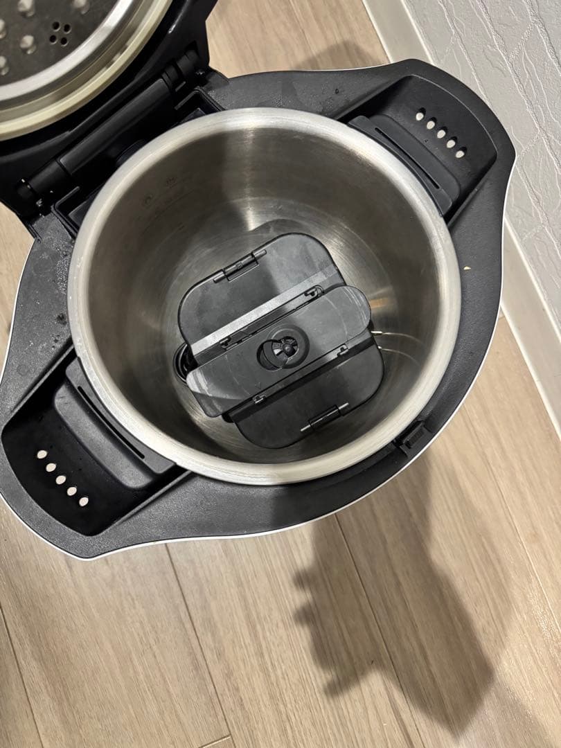 シャープ ヘルシオ ホットクック 電気調理鍋 KN-HW24E-W