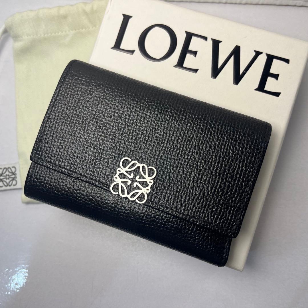 LOEWEロエベ 財布 アナグラム バーティカルウォレットスモール 三つ折り