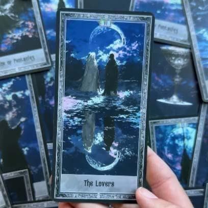 【正規品タロットカード】美麗✨希少海外インディーズ✨幻想的な水面が揺らめくデッキ