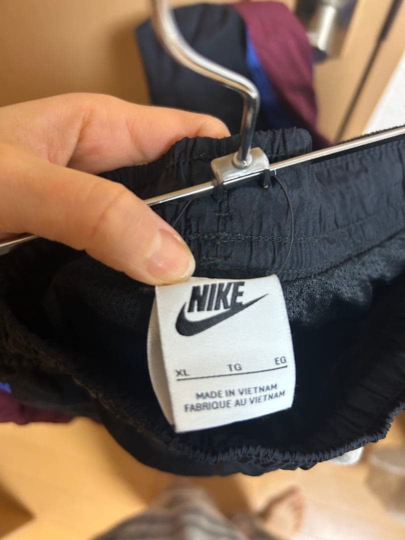 NIKE トラックパンツ　メンズ　ナイロン　パンツ　DM5026-010