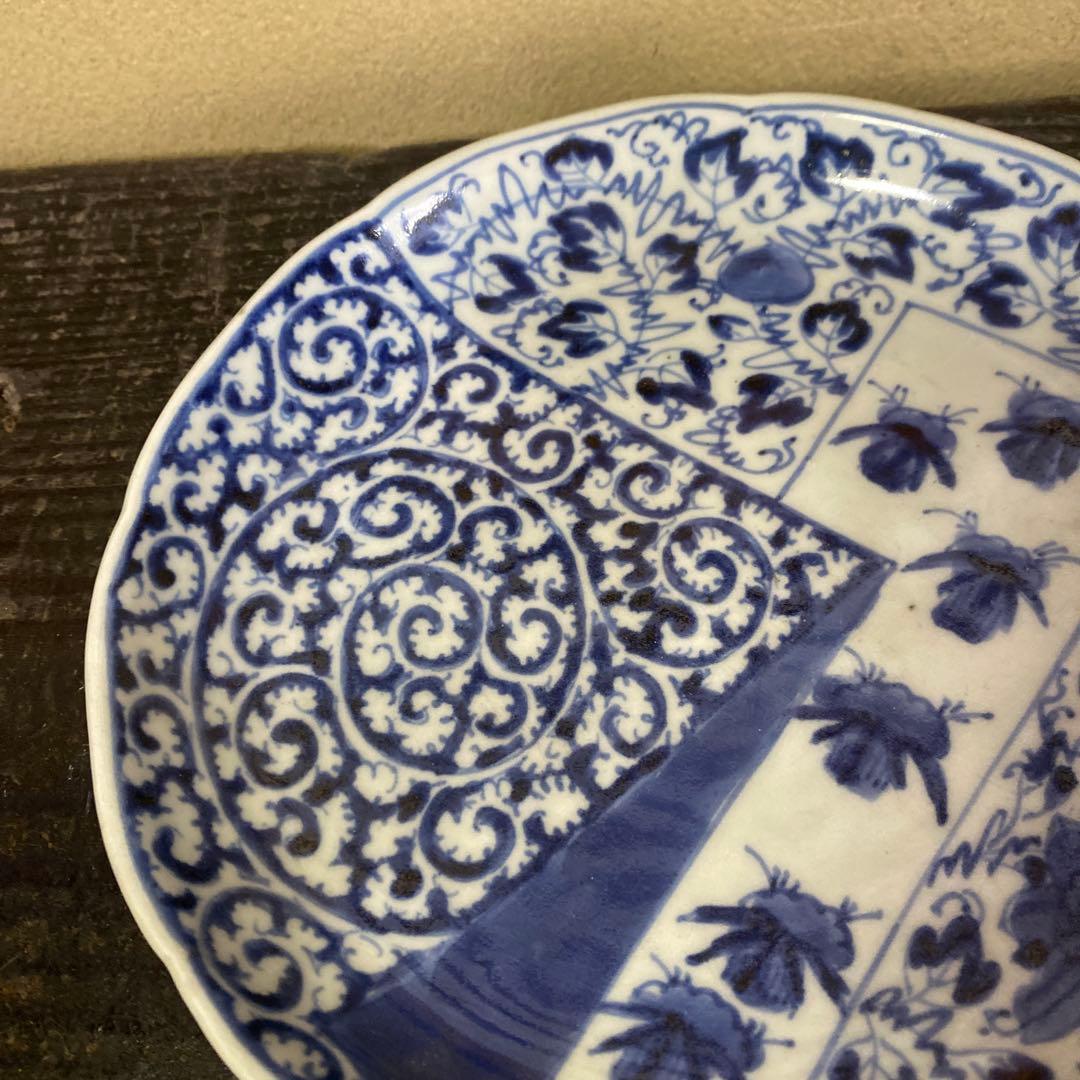 古伊万里白抜きたこ唐草唐草文平皿