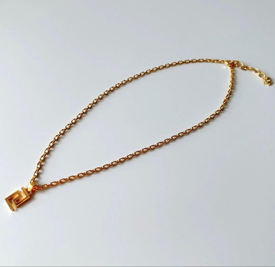 【未使用級・送料無料・極美品】VERSACE ネックレス ゴールド　グレカ